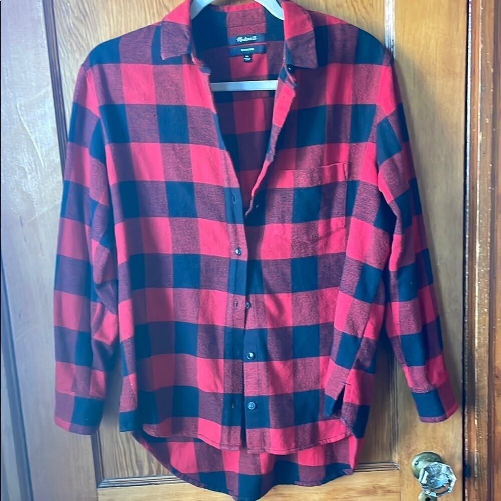 Madewell Buffalo Plaid Red and Black‎  Button-Up Flannel